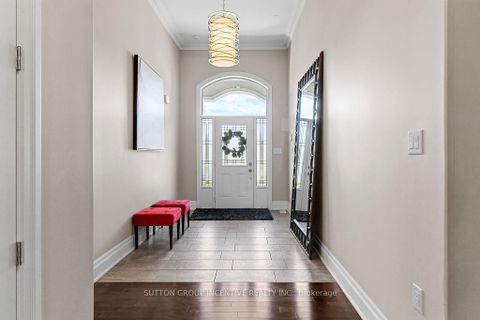 Photo 12 at 327 Sunnybrae Avenue, Stroud, Innisfil