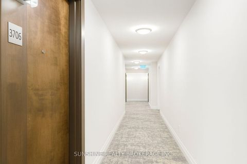 Photo 5 at 3706 - 763 Bay Street, Bay Street Corridor, Toronto