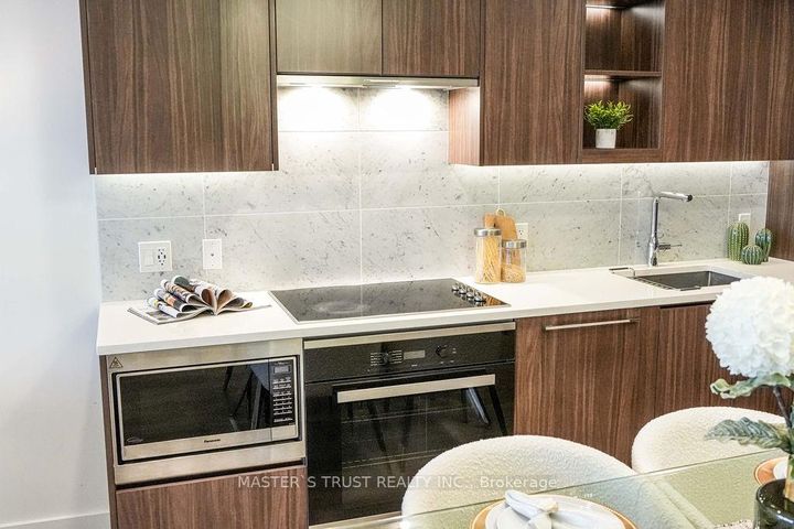 Photo 7 at 4007 - 95 Mcmahon Drive, Bayview Village, Toronto