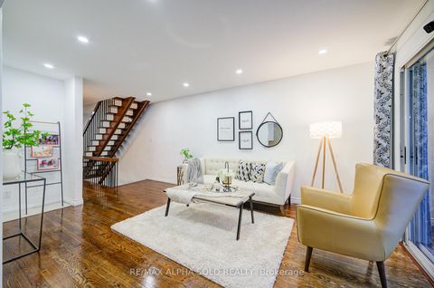 Photo 7 at 36 - 2800 Midland Avenue, Malvern West, Toronto