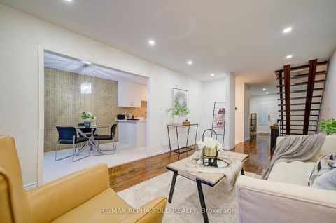 Photo 9 at 36 - 2800 Midland Avenue, Malvern West, Toronto
