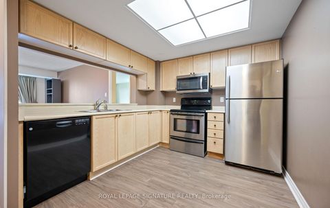 Photo 10 at 102 - 101 Subway Crescent, City Centre West, Toronto