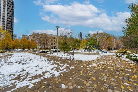 Photo 3 at 240 - 120 Harrison Garden Boulevard, Willowdale East, Toronto