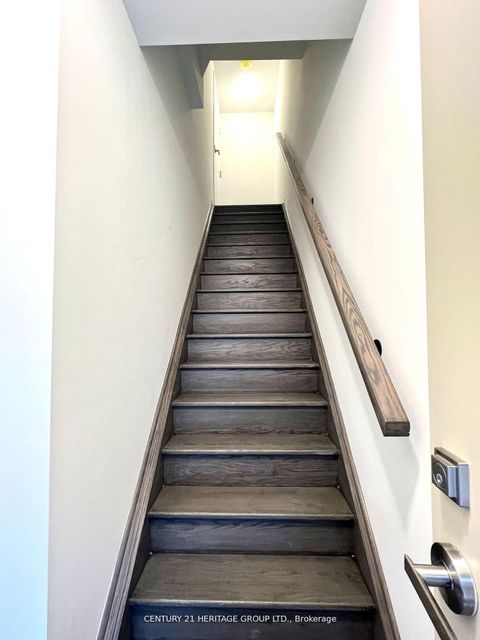 Photo 16 at 78 - 39 Honeycrisp Crescent, Concord, Vaughan