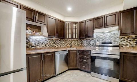 Photo 2 at 411 - 41 Markbrook Lane, Jamestown, Toronto