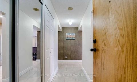 Photo 11 at 411 - 41 Markbrook Lane, Jamestown, Toronto