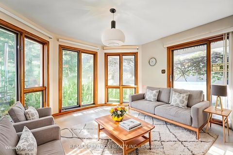 Photo 8 at 69 Elm Avenue, Langstaff, Richmond Hill