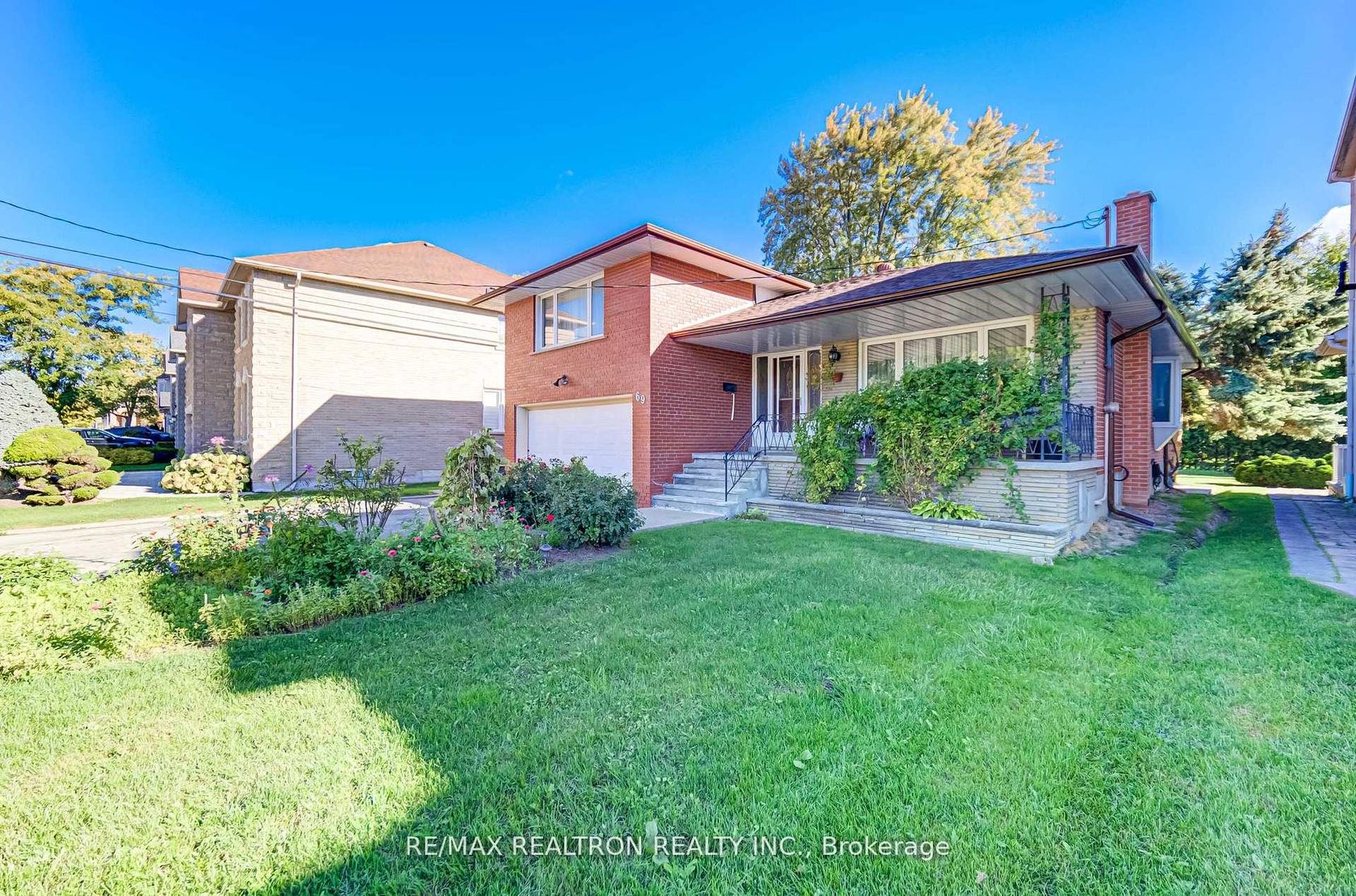 69 Elm Avenue, Langstaff, Richmond Hill by Loree Meneguzzi Real Estate 69 Elm Avenue, Langstaff, Richmond Hill