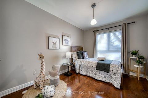 Photo 31 at 79 Scenic Mill Way, Windfields, Toronto