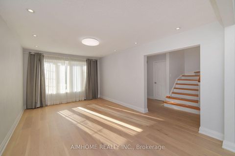 Photo 5 at 28 Longbow Square, Steeles, Toronto