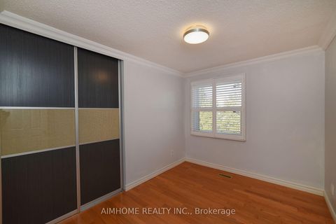 Photo 25 at 28 Longbow Square, Steeles, Toronto