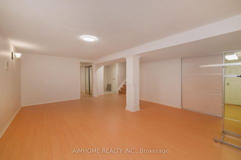 Photo 33 at 28 Longbow Square, Steeles, Toronto