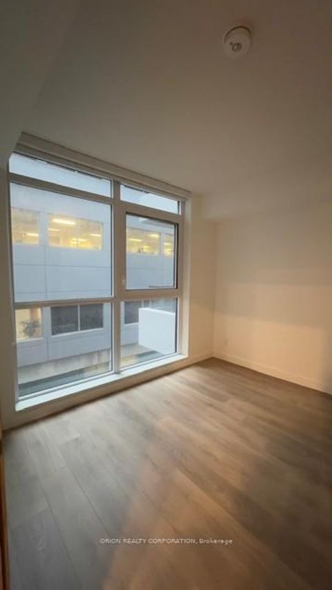 Photo 7 at 1008 - 38 Widmer Street E, Waterfront Communities C1, Toronto