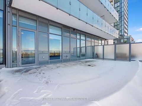 Photo 13 at 906 - 8 Olympic Garden Drive, Newtonbrook East, Toronto