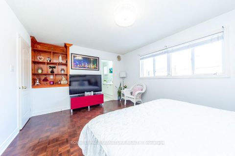 Photo 24 at 40 Tuscana Boulevard, Patterson, Vaughan