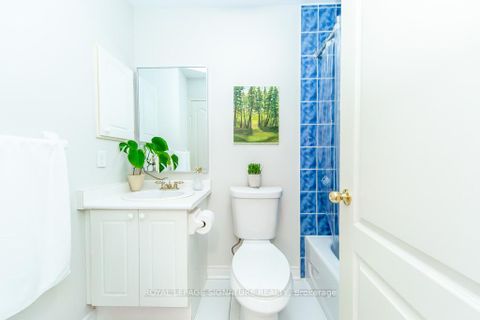 Photo 33 at 40 Tuscana Boulevard, Patterson, Vaughan