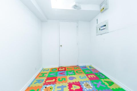 Photo 43 at 40 Tuscana Boulevard, Patterson, Vaughan