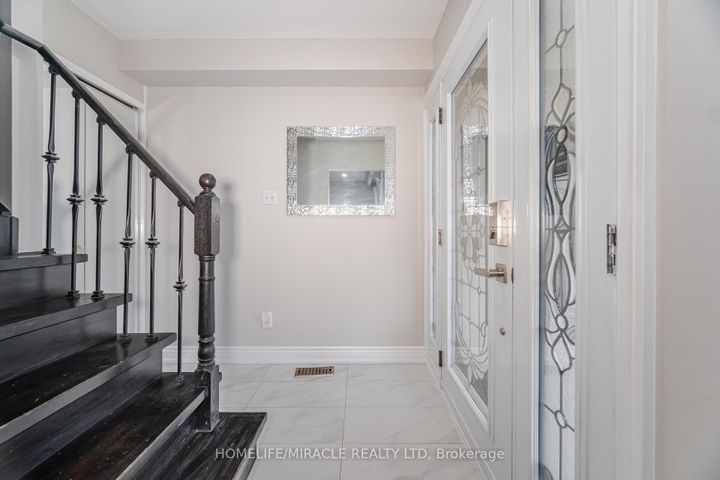 Photo 5 at 345 Silverstone Drive, Clairville, Toronto