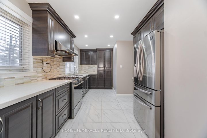 Photo 15 at 345 Silverstone Drive, Clairville, Toronto