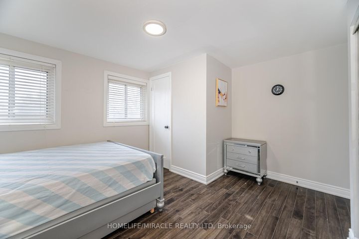 Photo 26 at 345 Silverstone Drive, Clairville, Toronto