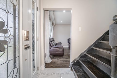 Photo 6 at 345 Silverstone Drive, Clairville, Toronto