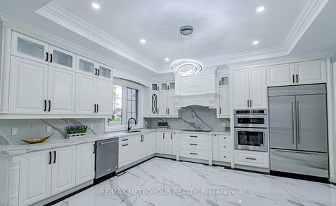 Photo 9 at 50 Bellefontaine Street, L'Amoreaux, Toronto