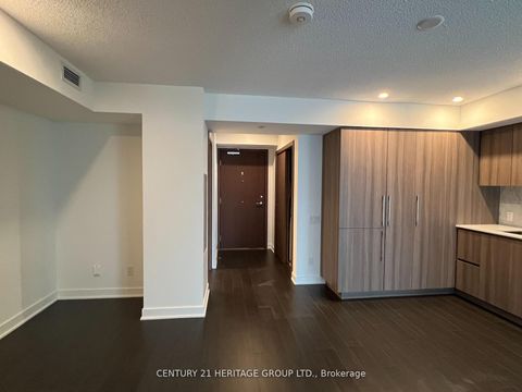 Photo 17 at 2210 - 19 Bathurst Street, Waterfront Communities C1, Toronto