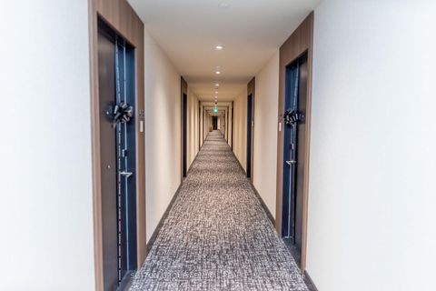 Photo 6 at 537 - 2501 Saw Whet Boulevard, GA Glen Abbey, Oakville