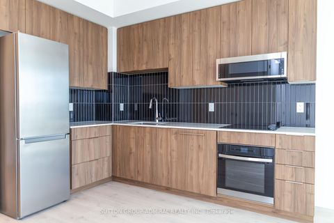 Photo 10 at 537 - 2501 Saw Whet Boulevard, GA Glen Abbey, Oakville