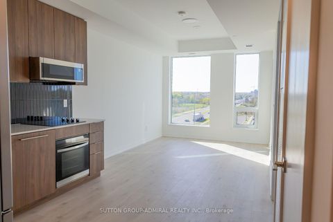 Photo 11 at 537 - 2501 Saw Whet Boulevard, GA Glen Abbey, Oakville