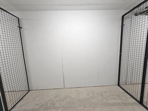 Photo 13 at 537 - 2501 Saw Whet Boulevard, GA Glen Abbey, Oakville