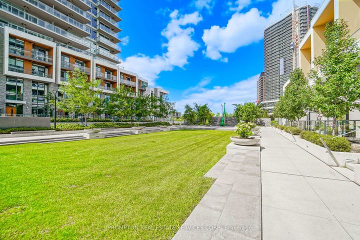 Photo 4 at PH4106 - 95 McMahon Drive, Bayview Village, Toronto