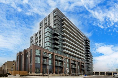 Photo 1 at 819 - 60 Honeycrisp Crescent, Vaughan Corporate Centre, Vaughan