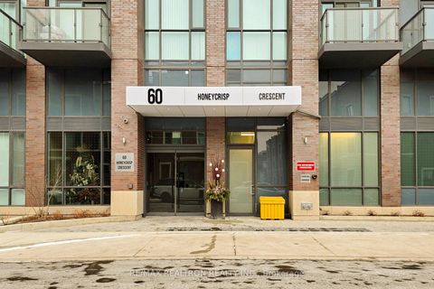 Photo 2 at 819 - 60 Honeycrisp Crescent, Vaughan Corporate Centre, Vaughan