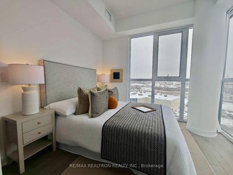 Photo 20 at 819 - 60 Honeycrisp Crescent, Vaughan Corporate Centre, Vaughan