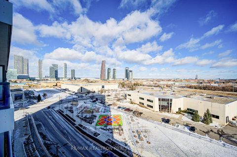 Photo 28 at 819 - 60 Honeycrisp Crescent, Vaughan Corporate Centre, Vaughan