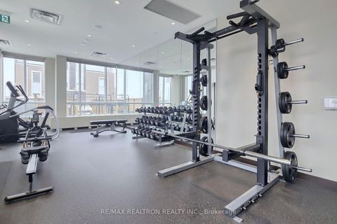 Photo 31 at 819 - 60 Honeycrisp Crescent, Vaughan Corporate Centre, Vaughan