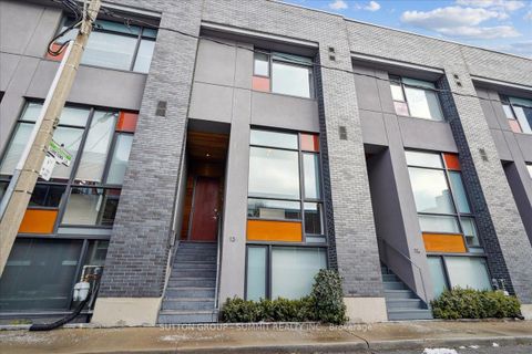 Photo 1 at 13 Gilead Place, Moss Park, Toronto