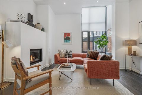 Photo 2 at 13 Gilead Place, Moss Park, Toronto