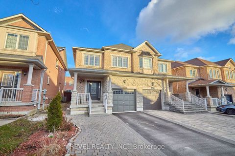 Photo 1 at 35 Manordale Crescent, Vellore Village, Vaughan