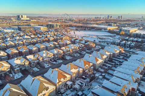 Photo 35 at 35 Manordale Crescent, Vellore Village, Vaughan