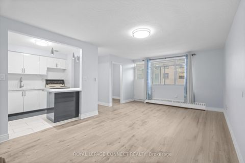Photo 5 at 506 - 825 Kennedy Road, Ionview, Toronto