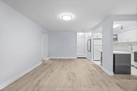 Photo 11 at 506 - 825 Kennedy Road, Ionview, Toronto