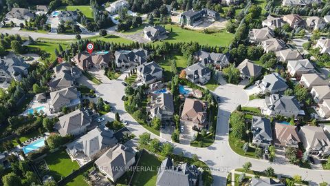 Photo 1 at 39 Fiorello Court, Vellore Village, Vaughan