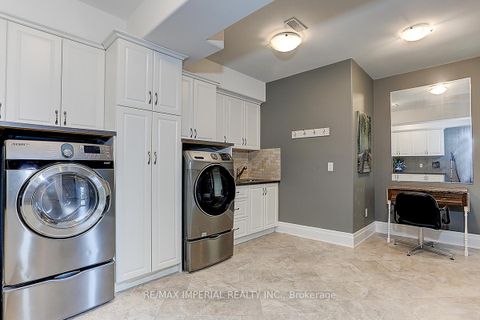 Photo 36 at 39 Fiorello Court, Vellore Village, Vaughan