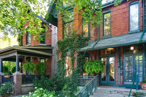 Photo 2 at 435 Ontario Street, Moss Park, Toronto
