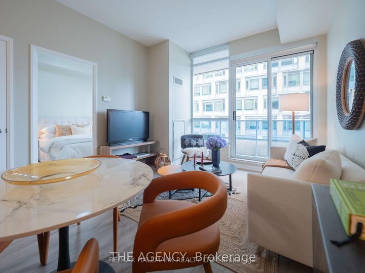 Photo 2 at 507 - 500 Sherbourne Street, South St. James Town, Toronto