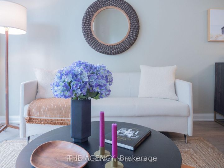 Photo 3 at 507 - 500 Sherbourne Street, South St. James Town, Toronto