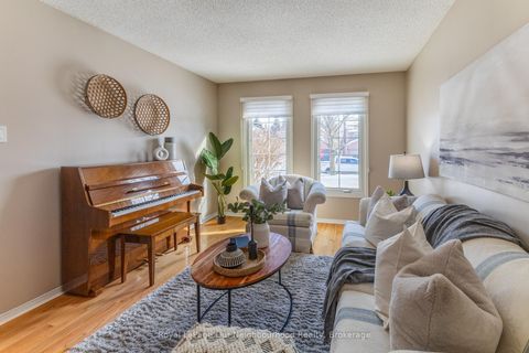 Photo 3 at 10 Holden Court, Blue Grass Meadows, Whitby