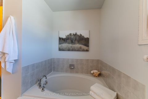 Photo 33 at 10 Holden Court, Blue Grass Meadows, Whitby